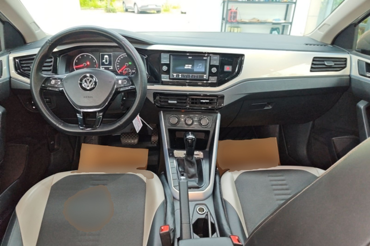 Volkswagen Polo 2020 car image #10