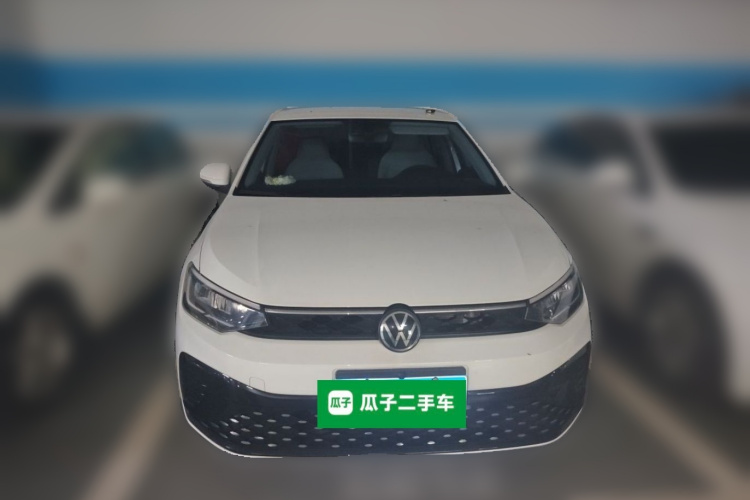 Volkswagen Lavida 2025 car image #3