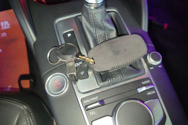 Audi A3 2019 car image #10