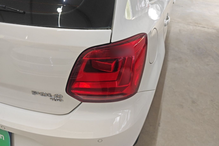 Volkswagen Polo 2018 car image #8