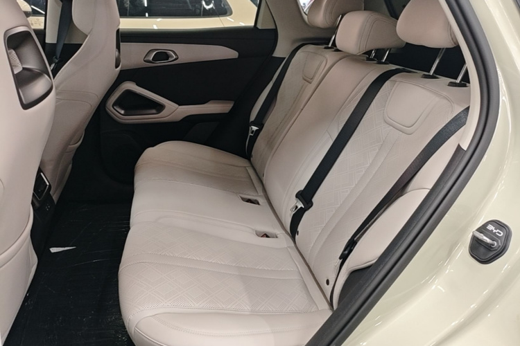 BYD YuanUP 2025 imagem de carro #13