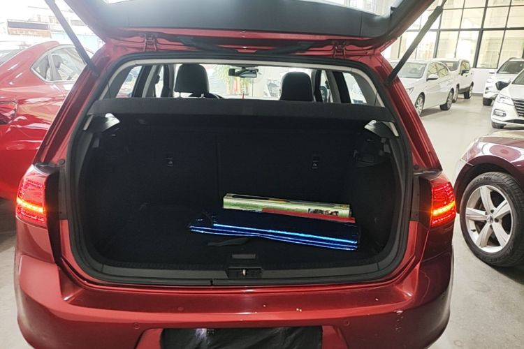 Volkswagen Golf 2015 car image #21
