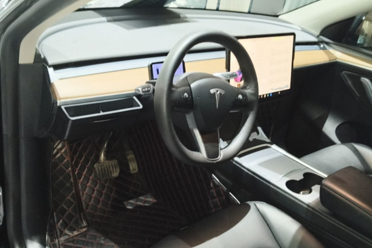 Tesla Model Y 2022 #10 Tesla Model Y 2022 immagine di auto #10