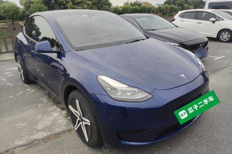 Tesla Model Y 2022 #4 Tesla Model Y 2022 car image #4