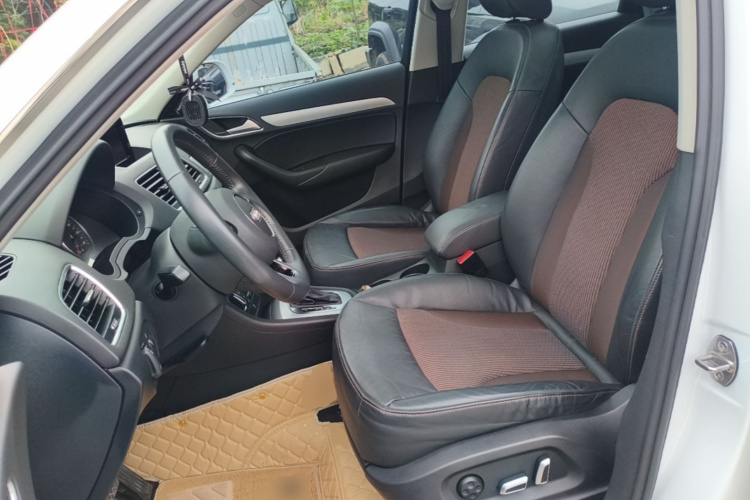 Audi Q3 2019 #19 Audi Q3 2019 car image #19