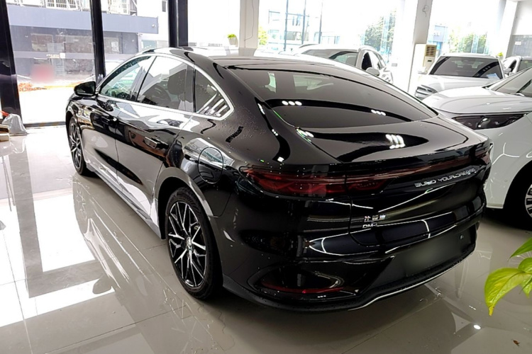BYD Han 2024 car image #5