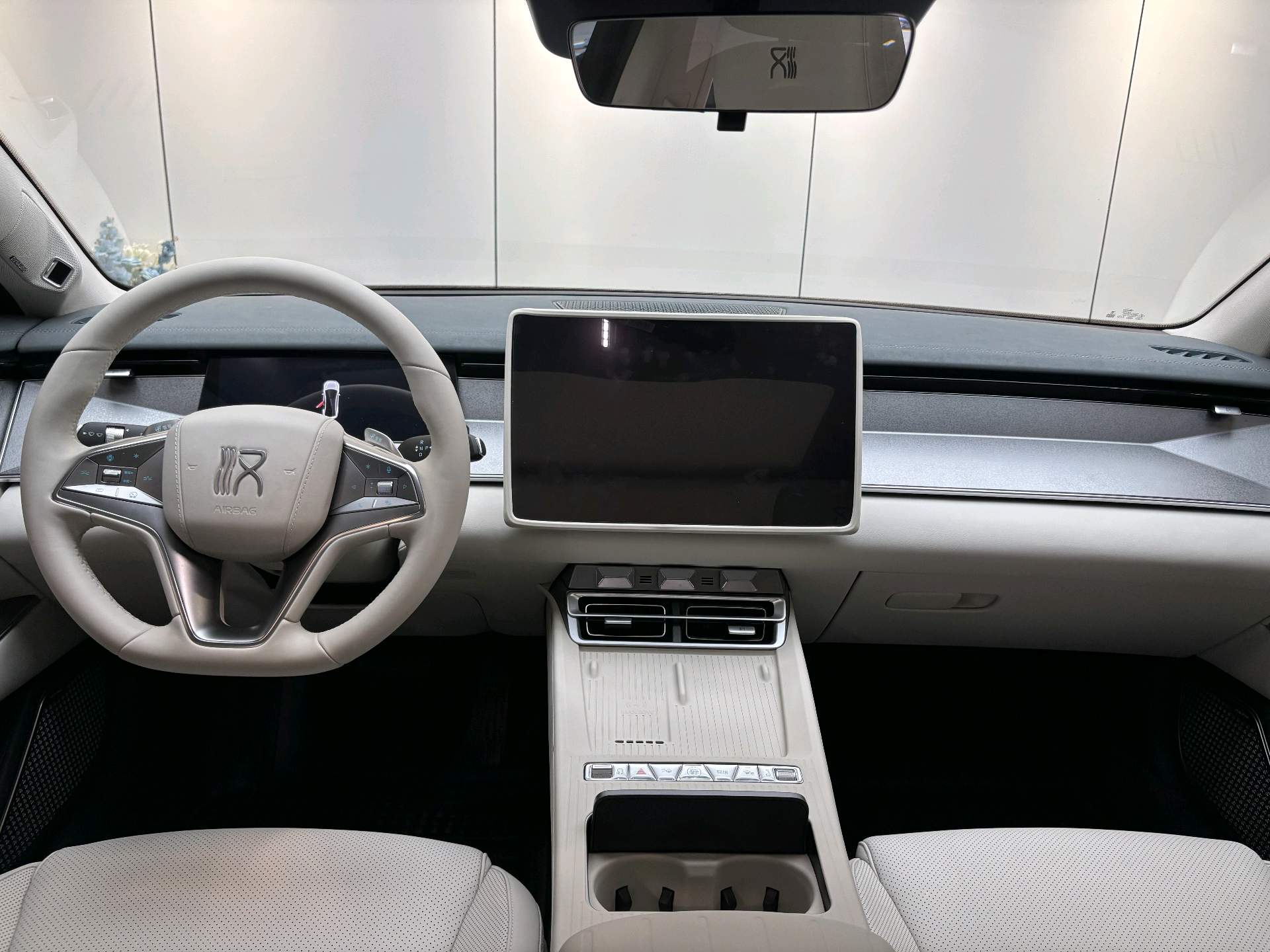 BYD HanL 2025 car image #6