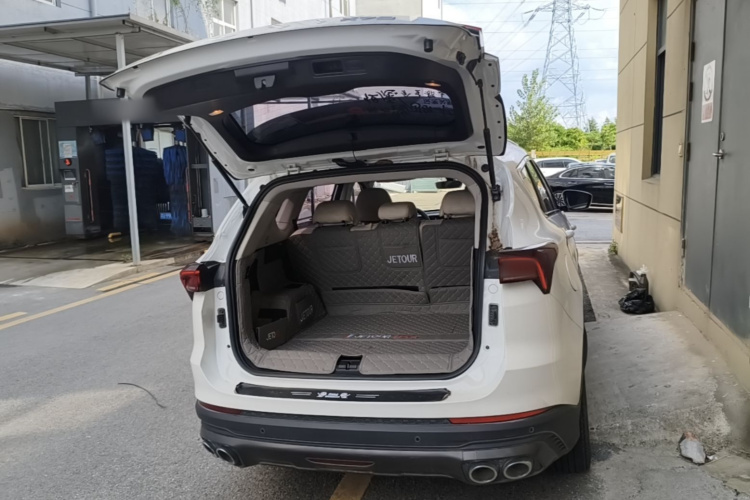 Jetour X70 PLUS 2020 car image #19