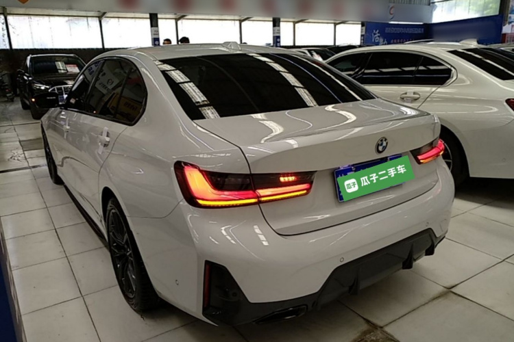 BMW 3 Series 2024 car image #7