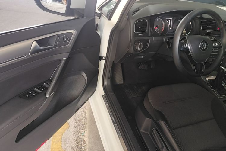 Volkswagen Golf 2018 #16 Volkswagen Golf 2018 car image #16