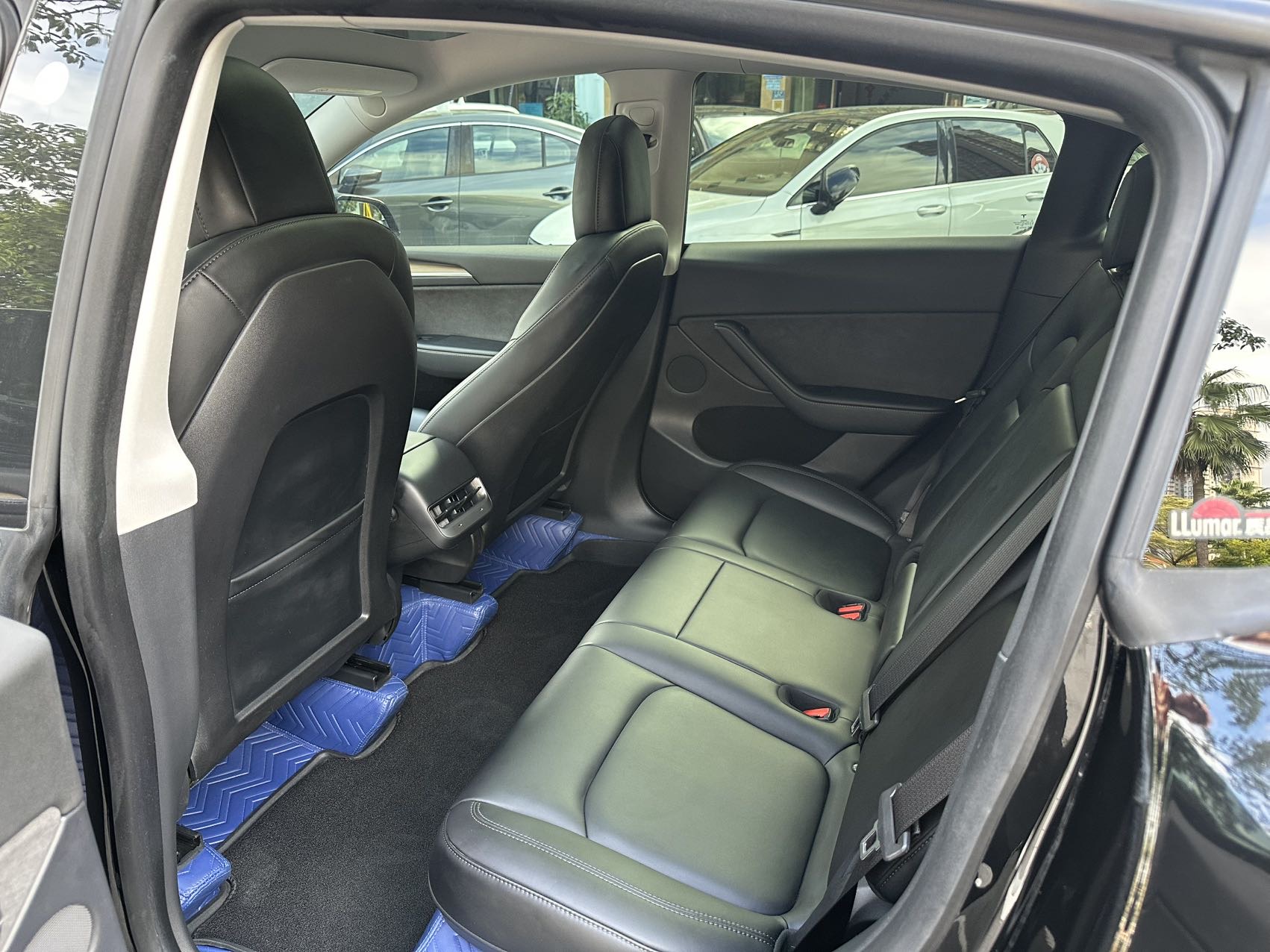 Tesla Model Y 2021 #8 Tesla Model Y 2021 car image #8