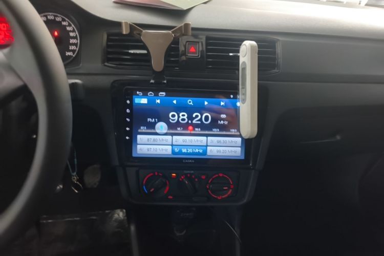 Volkswagen Santana 2019 #13 Volkswagen Santana 2019 car image #13