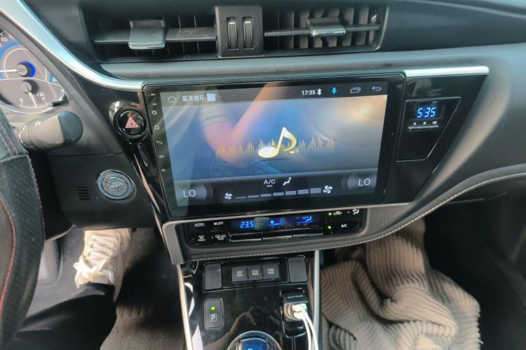 Toyota Corolla 2019 #13 Toyota Corolla 2019 car image #13