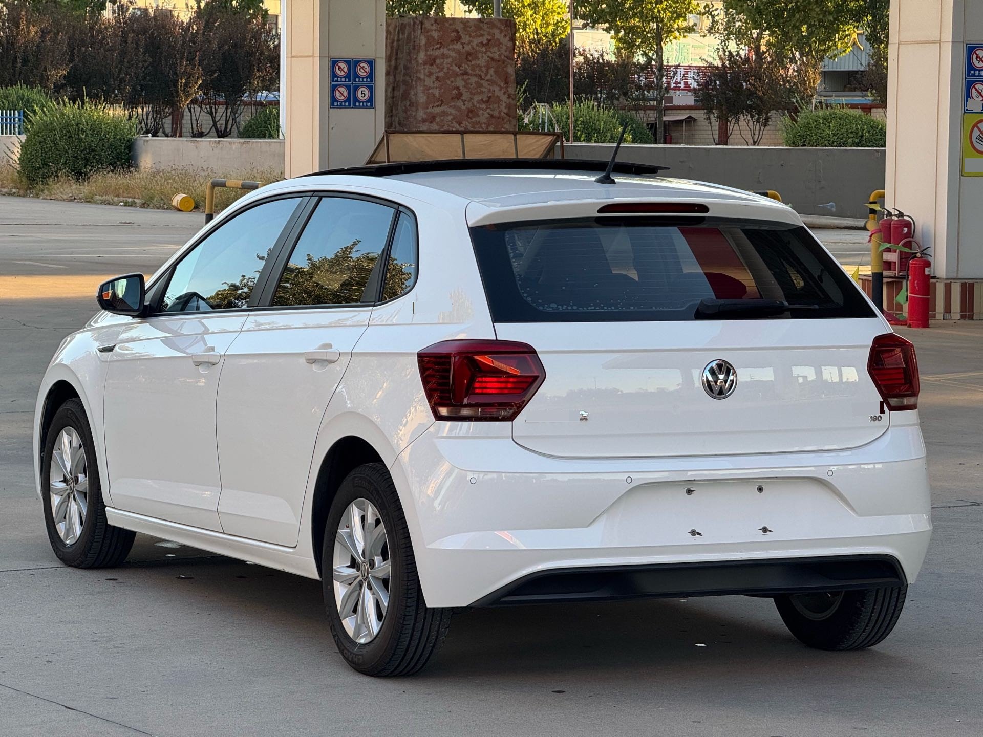 Volkswagen Polo 2020 car image #6