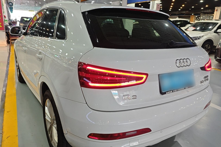 Audi Q3 2016 изображение автомобиля #5