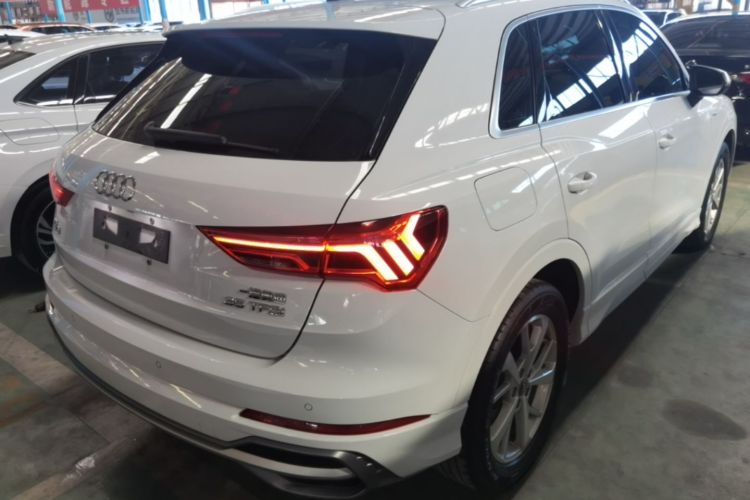 Audi Q3 2019 #7 Audi Q3 2019 car image #7