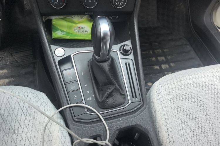 Volkswagen Lavida 2022 car image #16