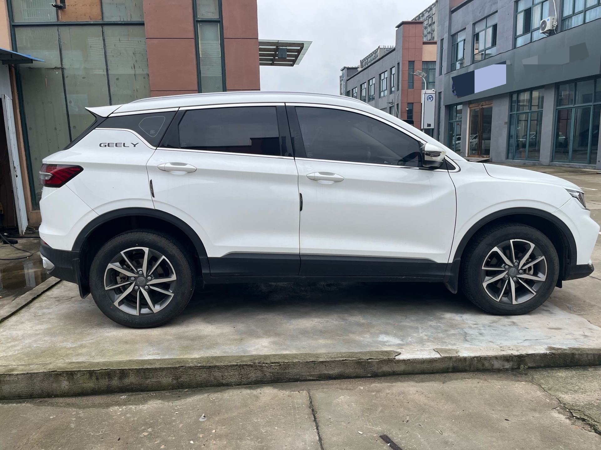 GEELY Coolray 2021 #3 GEELY Coolray 2021 car image #3