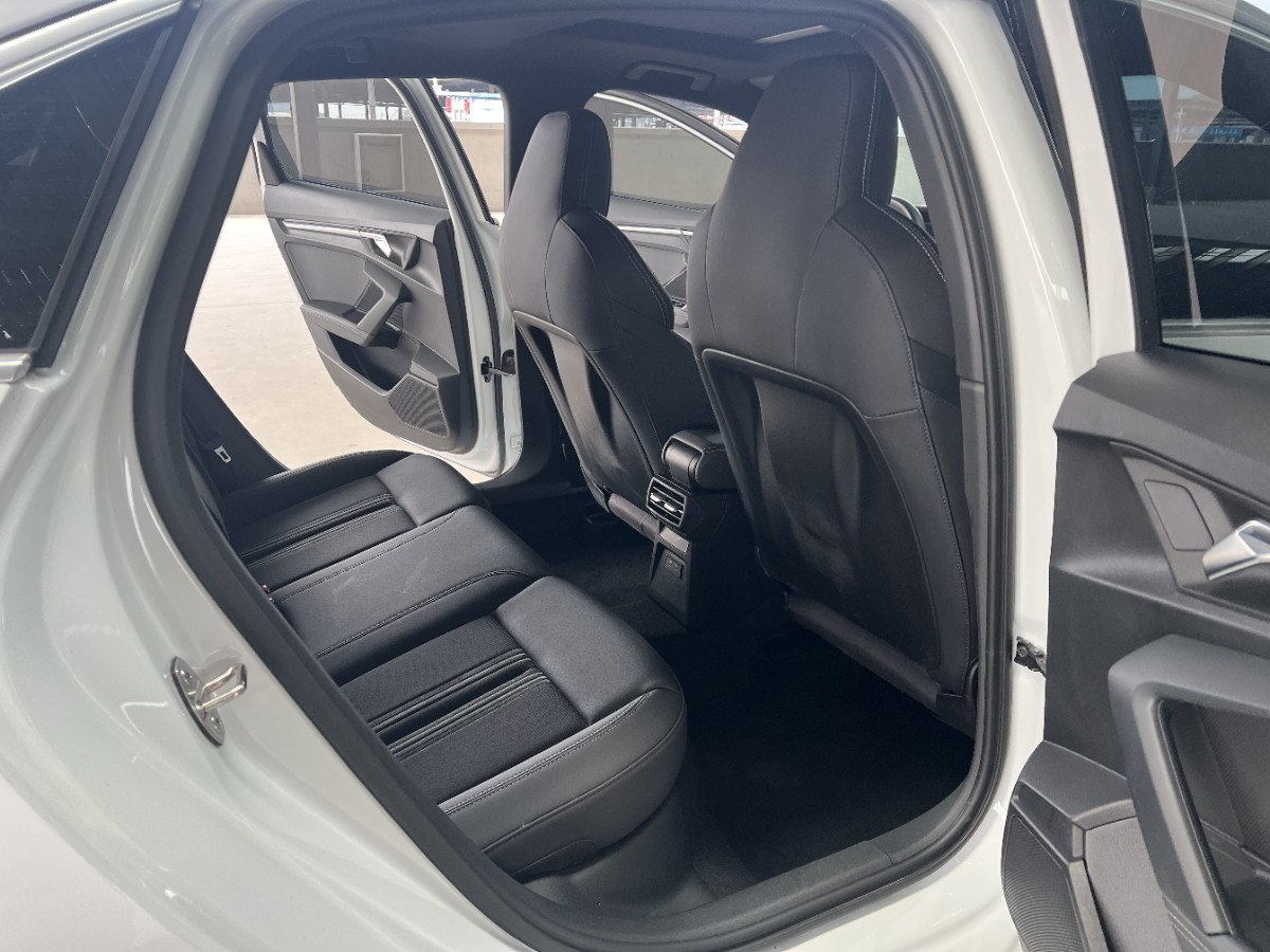 Audi A3 2022 immagine di auto #9
