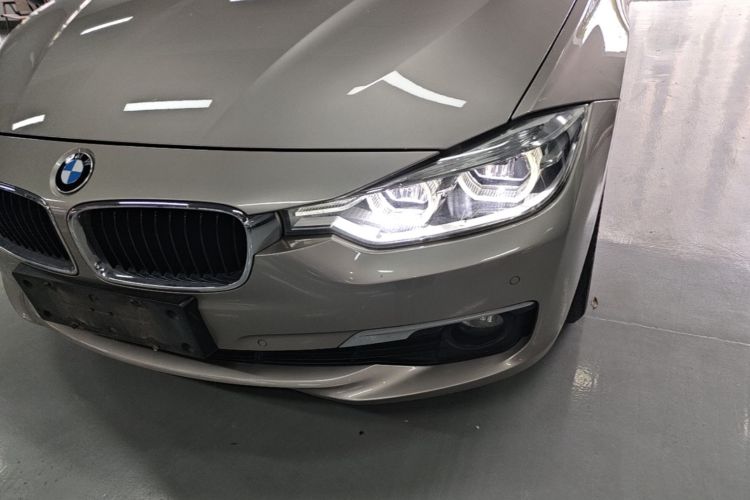 BMW 3 Series 2017 #22 BMW 3 Series 2017 car image #22