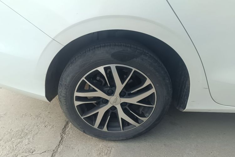 GEELY Emgrand 2021 #10 GEELY Emgrand 2021 car image #10