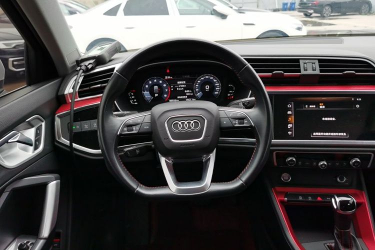 Audi Q3 2020 #12 Audi Q3 2020 car image #12
