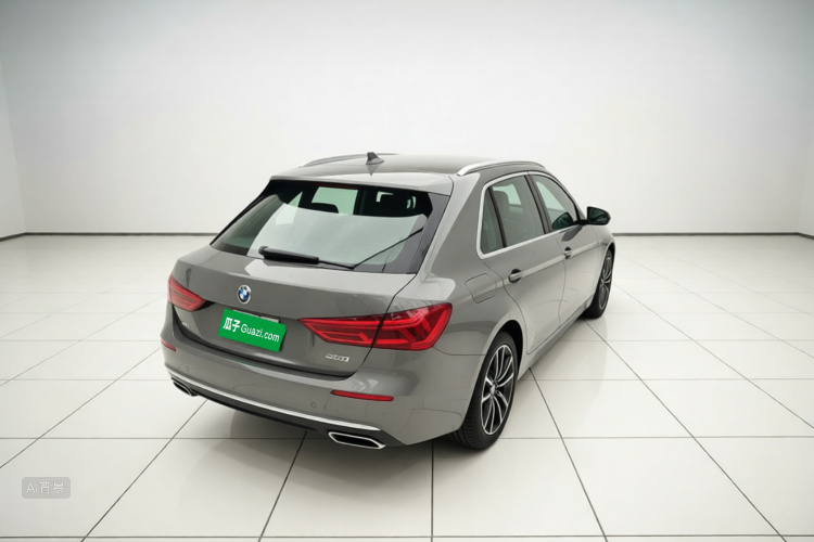 Audi Q3 2023 car image #7