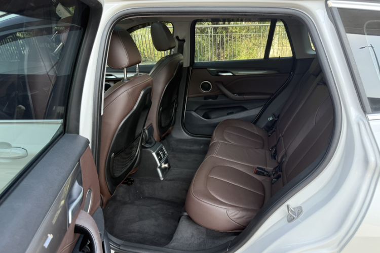 BMW X1 2018 #20 BMW X1 2018 car image #20