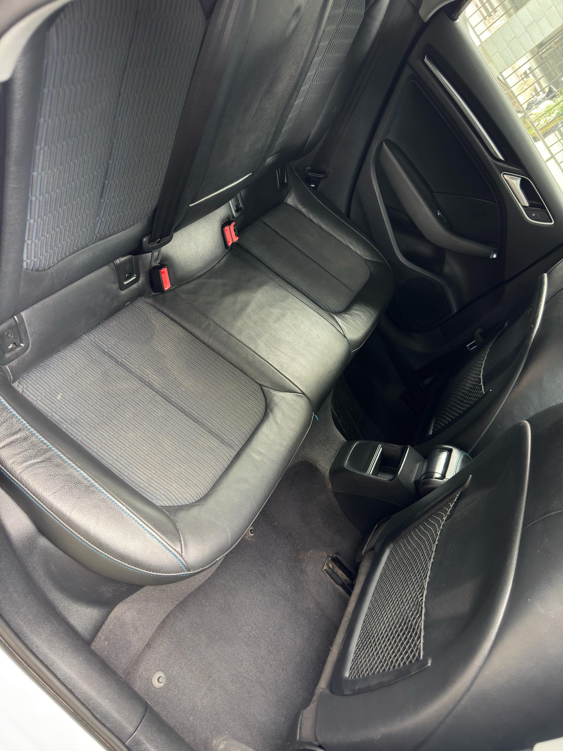 Audi A3 2018 car image #19