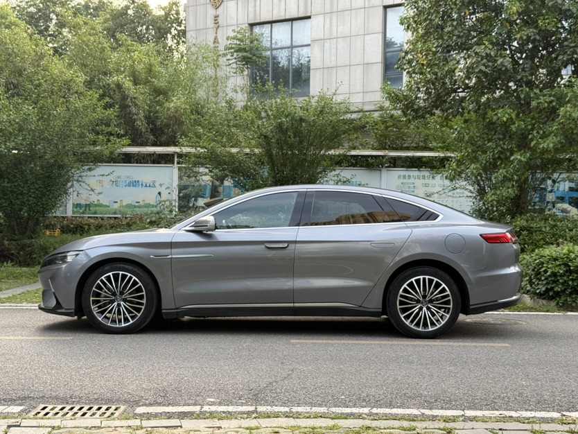 BYD Han 2022 immagine di auto #5