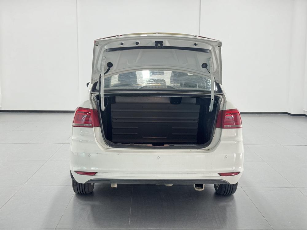 Volkswagen Santana 2016 #20 Volkswagen Santana 2016 car image #20