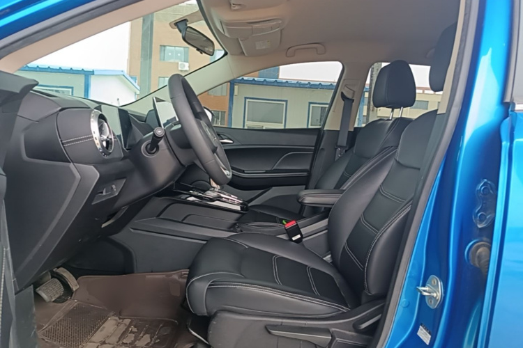 BYD Yuan New Energy 2019 #15 BYD Yuan New Energy 2019 изображение автомобиля #15