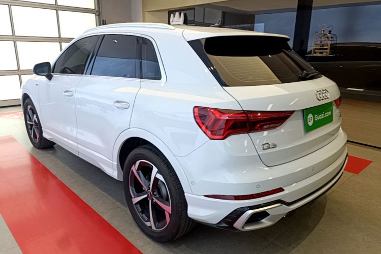 Audi Q3 2025 car image #5