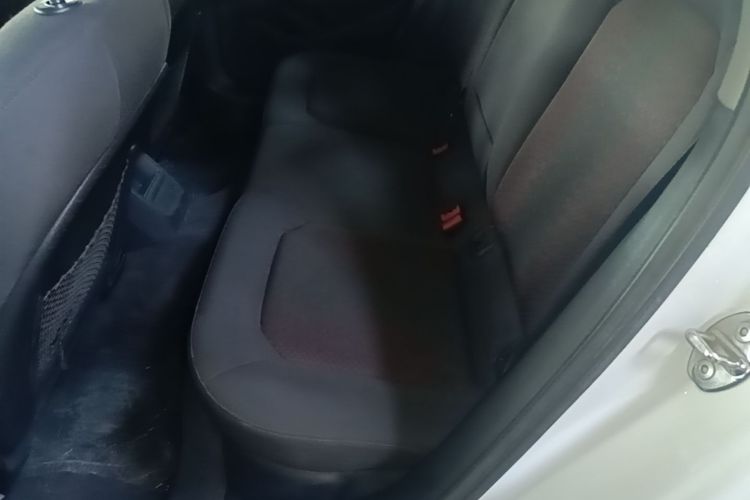 Audi A3 2018 car image #13