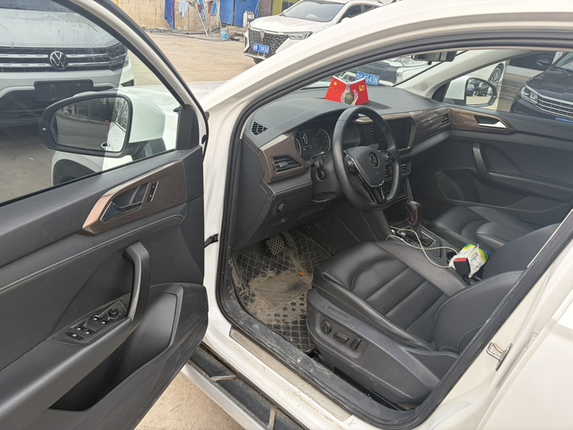 Volkswagen Tharu 2021 imagem de carro #2