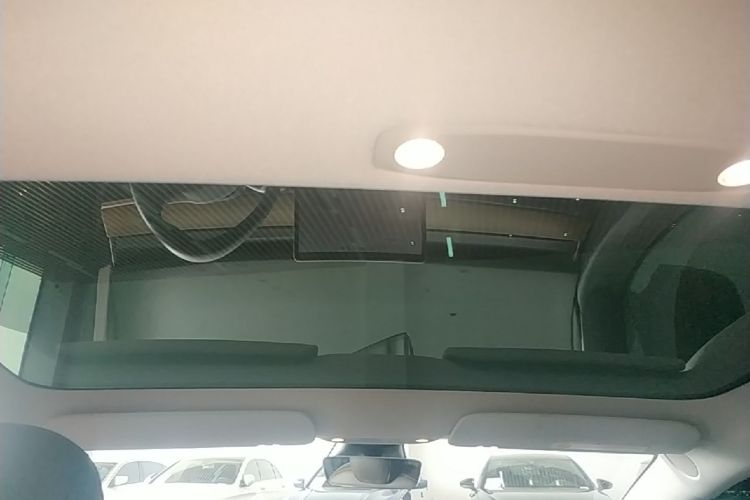 Tesla Model 3 2020 car image #20