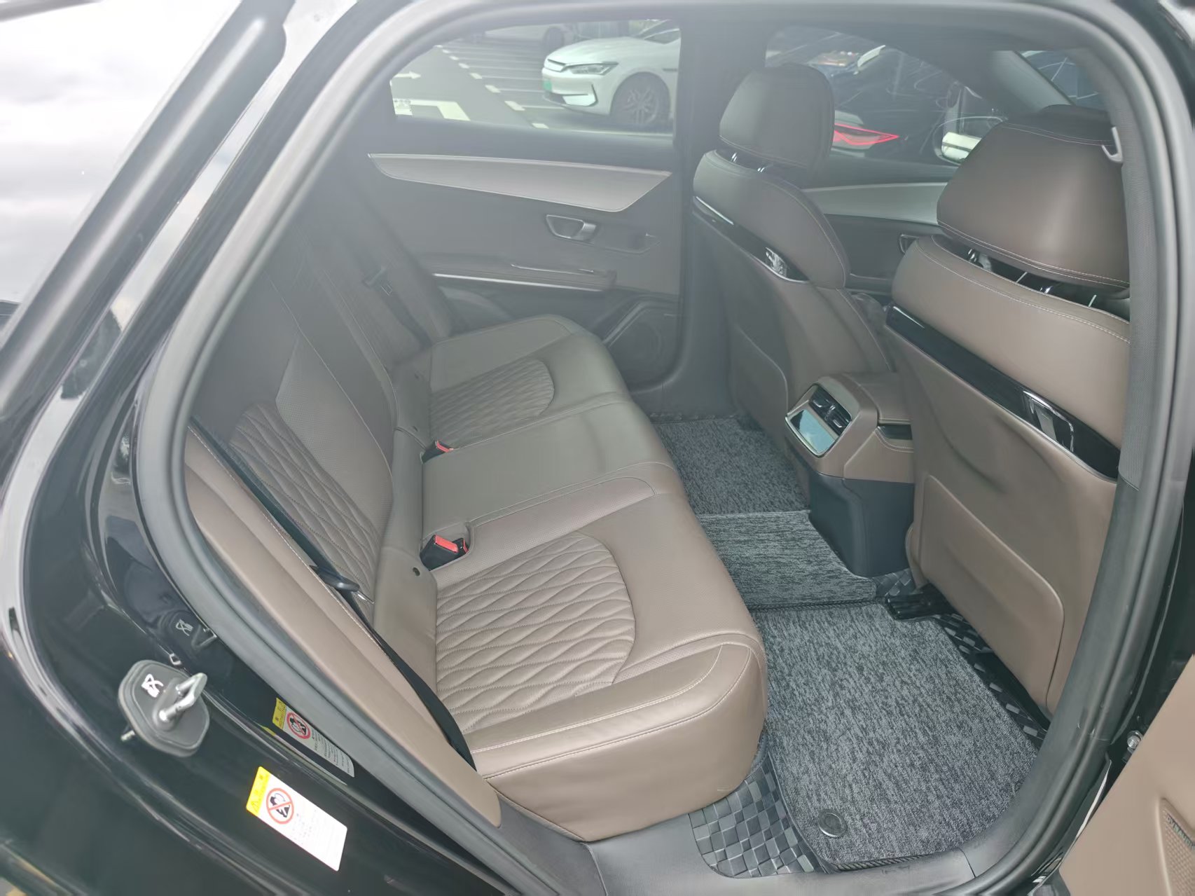 BYD Han 2024 car image #5
