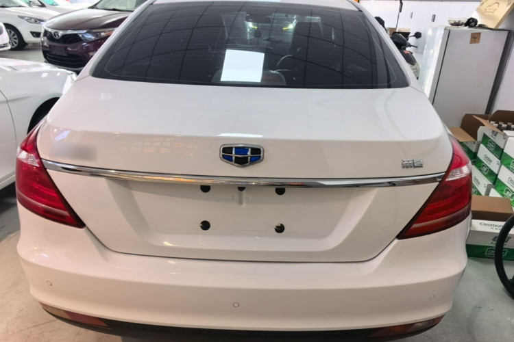 GEELY Emgrand 2015 car image #6
