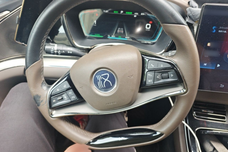 BYD Han 2023 car image #15