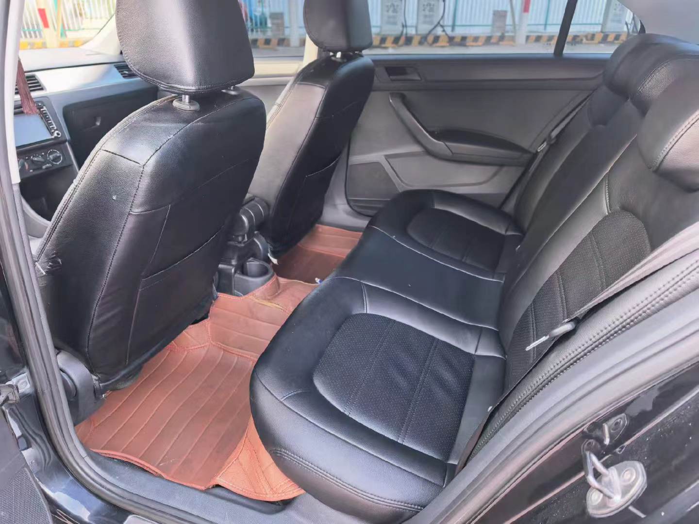 Volkswagen Santana 2014 car image #5