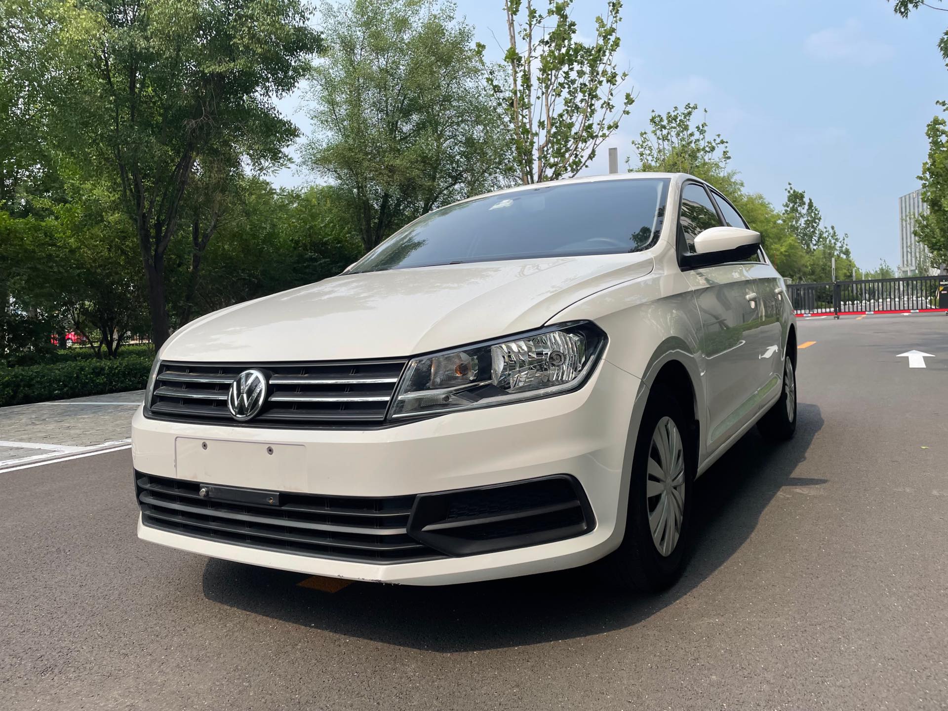 Volkswagen Santana 2020 image de voiture 