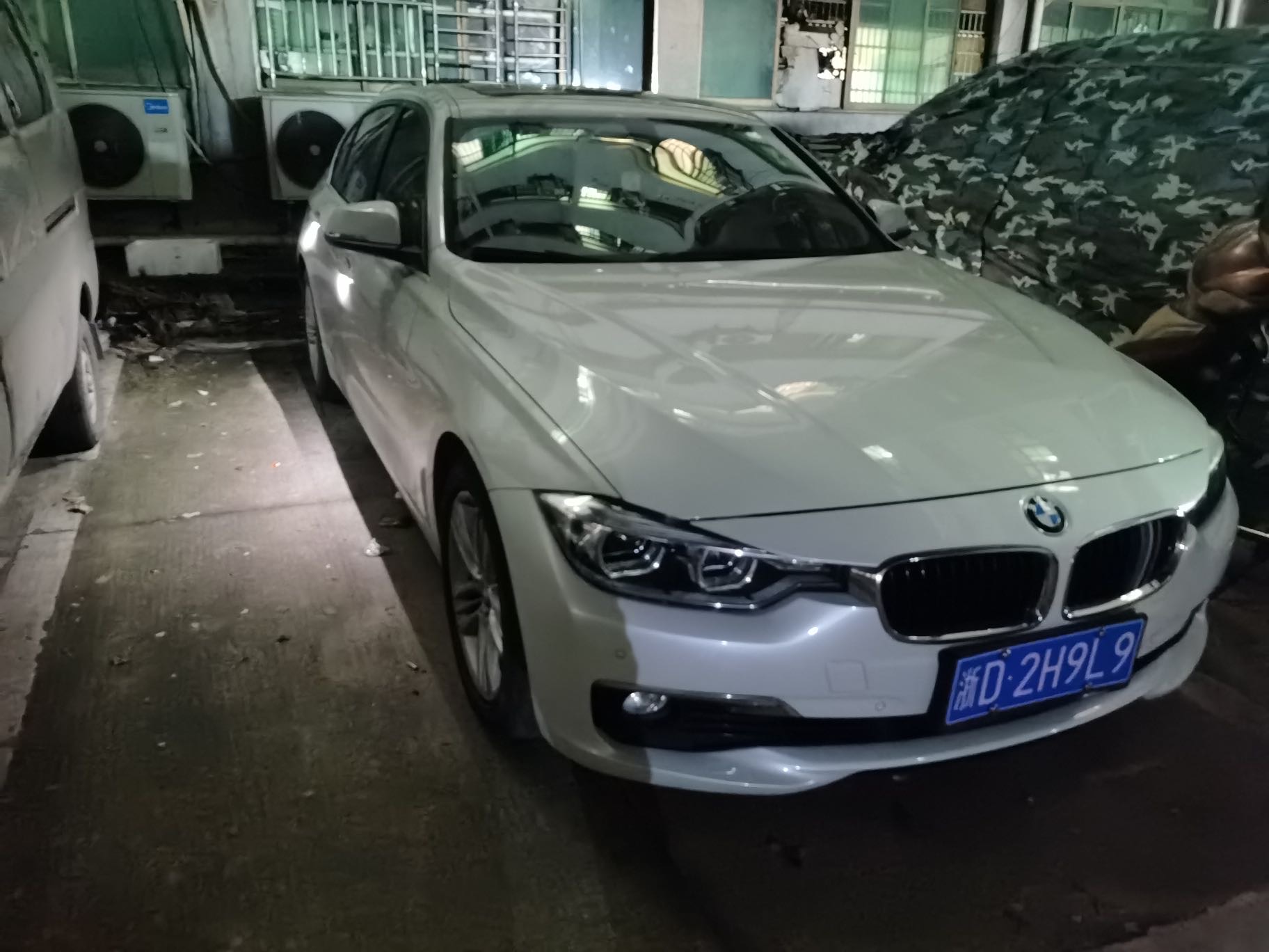BMW 3 Series 2017 #2 BMW 3 Series 2017 car image #2
