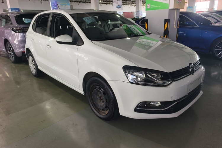 Volkswagen Polo 2018 car image #4