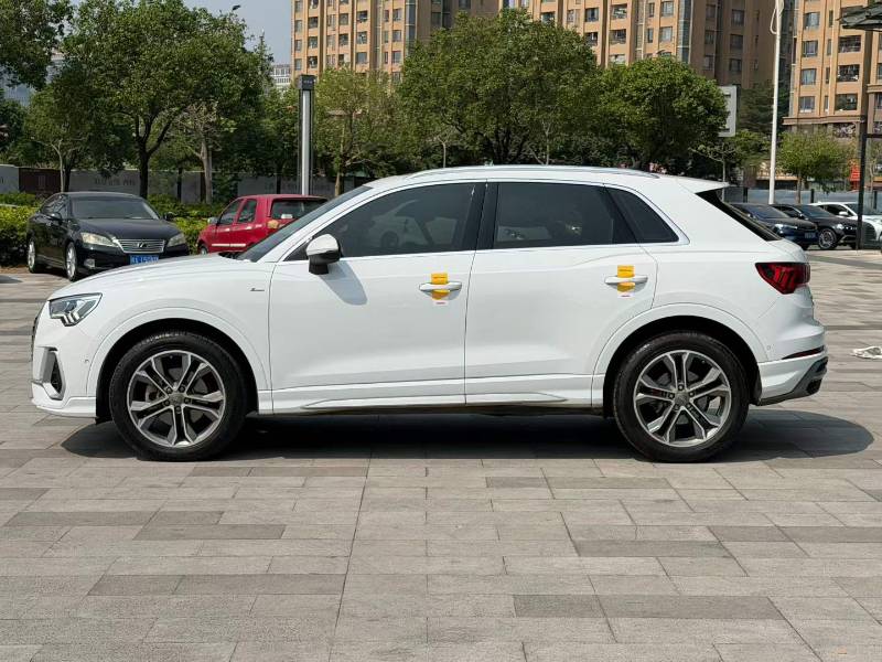Audi Q3 2021 #3 Audi Q3 2021 صورة سيارة #3