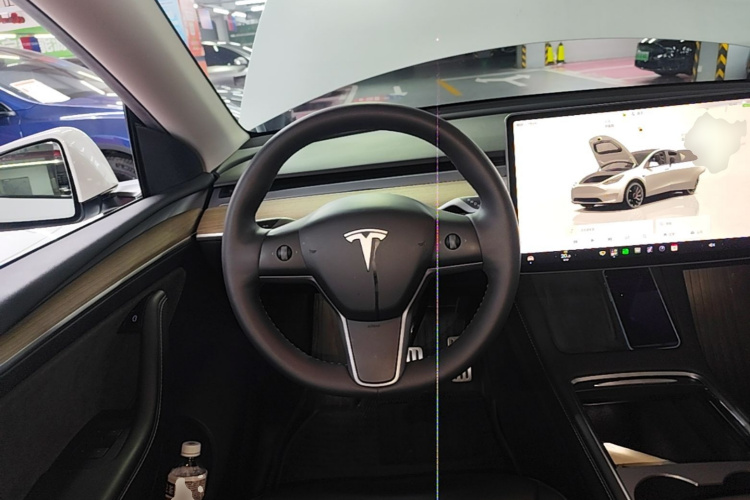 Tesla Model Y 2022 #11 Tesla Model Y 2022 car image #11