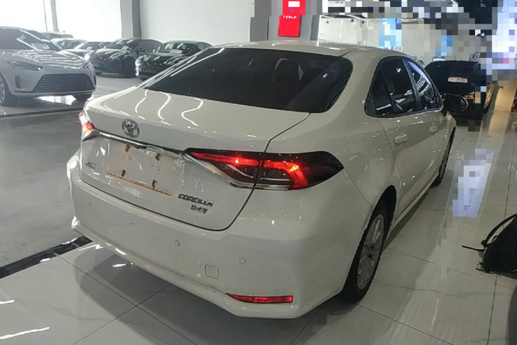 Toyota Corolla 2021 #7 Toyota Corolla 2021 صورة سيارة #7