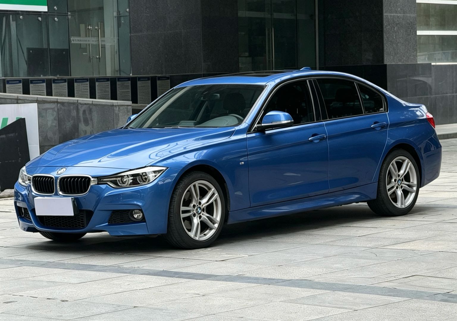 BMW 3 Series 2016 car image #2