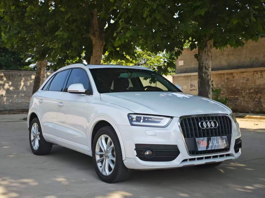 Audi Q3 2016 car image #3