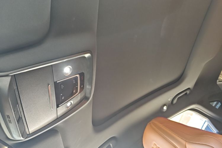BYD Han 2022 car image #18