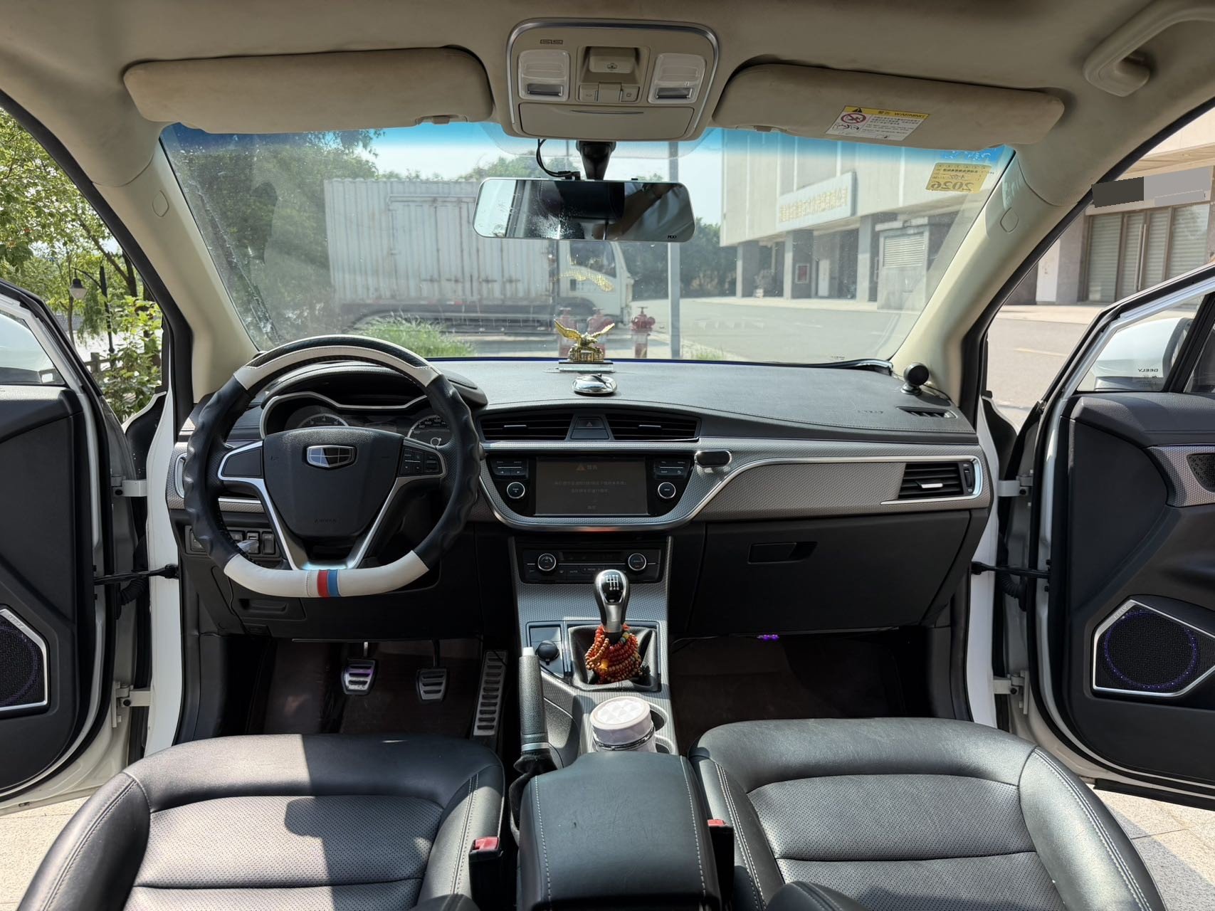 GEELY Emgrand GS 2016 صورة سيارة #4